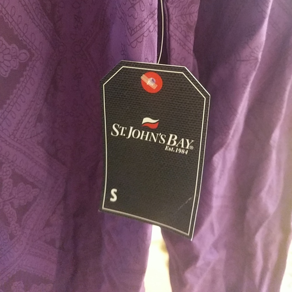 Blouse - Picture 2 of 3